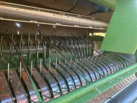 Image of John Deere 561M equipment image 4