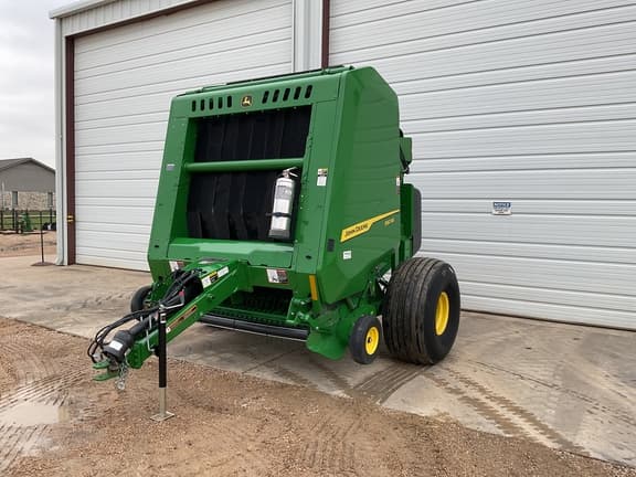 Image of John Deere 561M equipment image 3