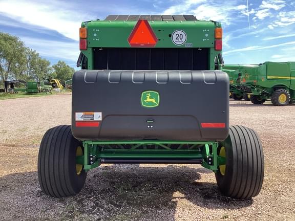 Image of John Deere 561M equipment image 4