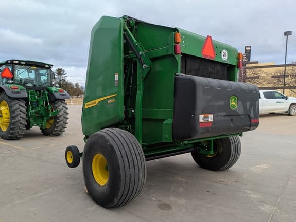 Image of John Deere 561M equipment image 3