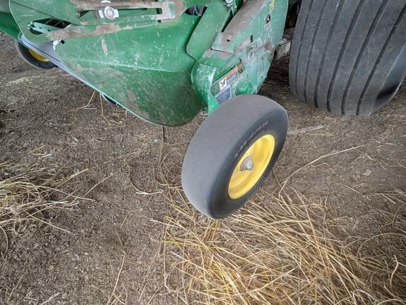 Image of John Deere 561M equipment image 2