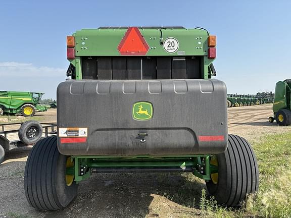 Image of John Deere 561M equipment image 3