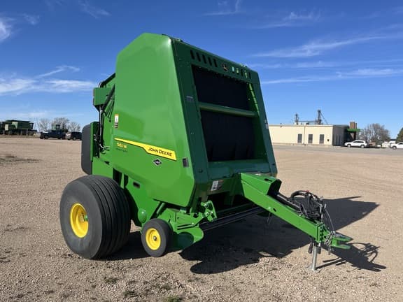 Image of John Deere 561M Heavy-Duty Primary image