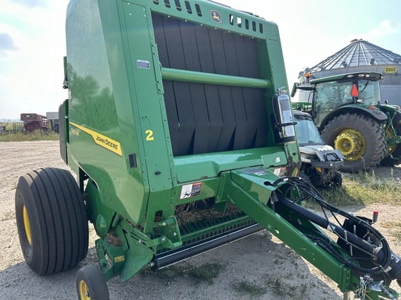 Main image John Deere 561M