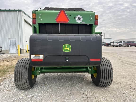 Image of John Deere 561M equipment image 3