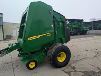 Image of John Deere 561M Heavy-Duty equipment image 2