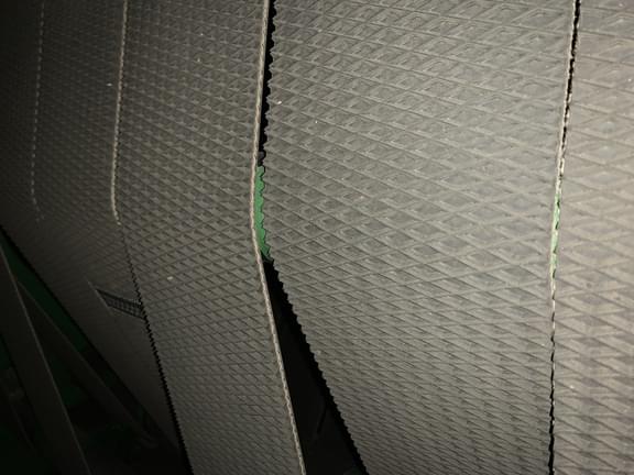 Image of John Deere 561M equipment image 4
