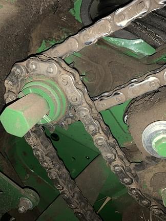 Image of John Deere 561M equipment image 3