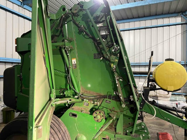 Image of John Deere 561M equipment image 3