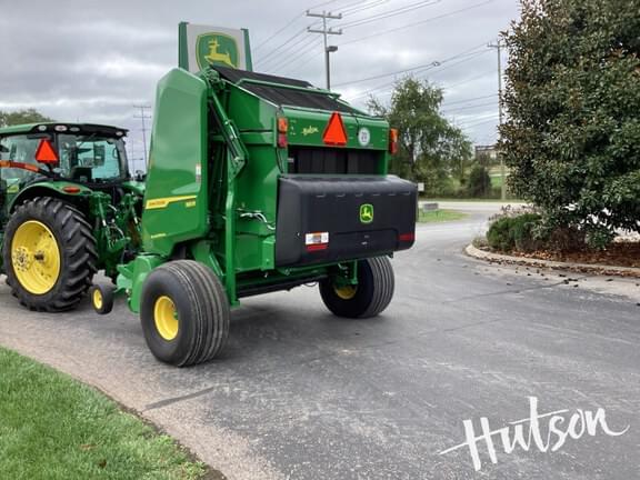 Image of John Deere 561R equipment image 4
