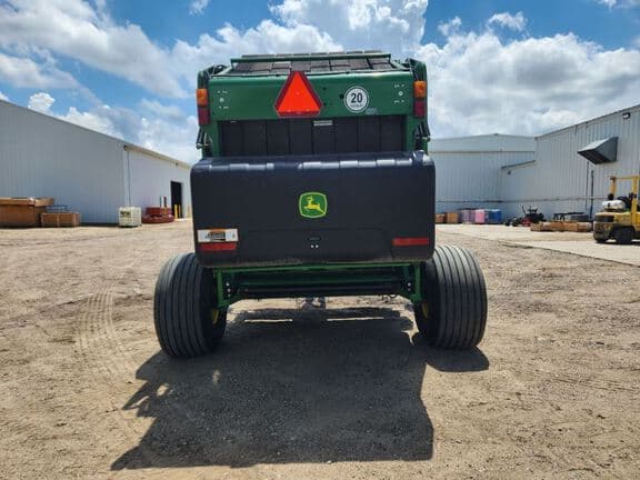 Image of John Deere 561R equipment image 3