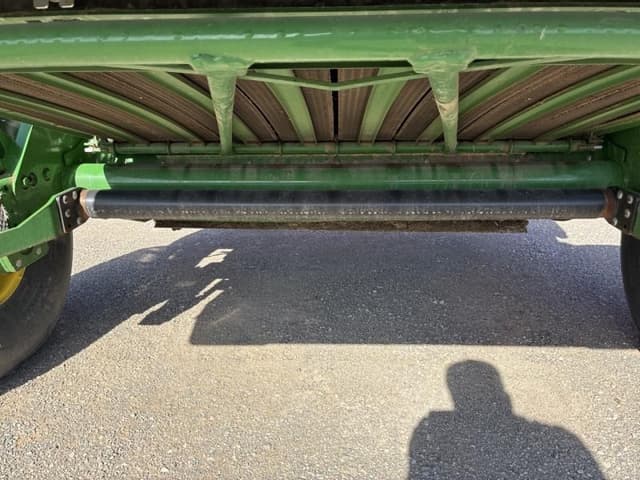 Image of John Deere 561R equipment image 4