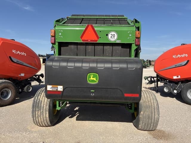 Image of John Deere 561R equipment image 3