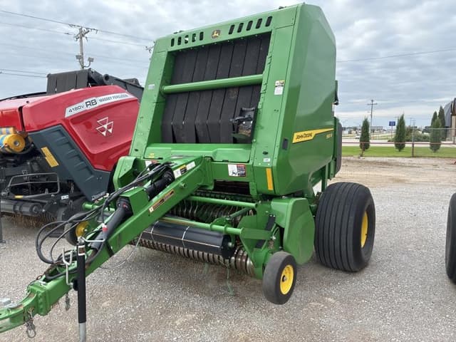 Image of John Deere 561R equipment image 1