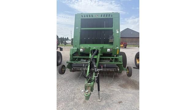 Image of John Deere 561R equipment image 1