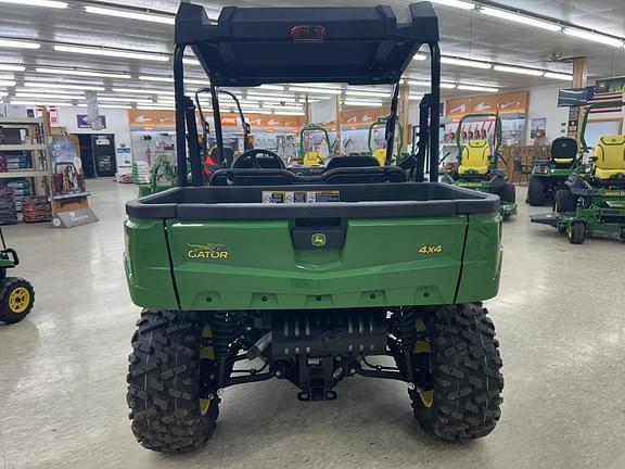 Image of John Deere XUV 590M equipment image 3