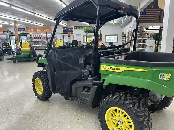Image of John Deere XUV 590M equipment image 2
