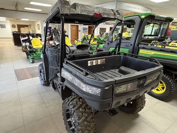 Image of John Deere XUV 590M equipment image 4