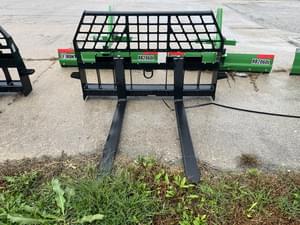 2024 John Deere Pallet Forks Image