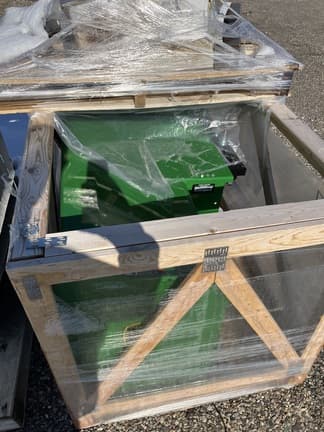 Image of John Deere 60HD Snowblower Image 1