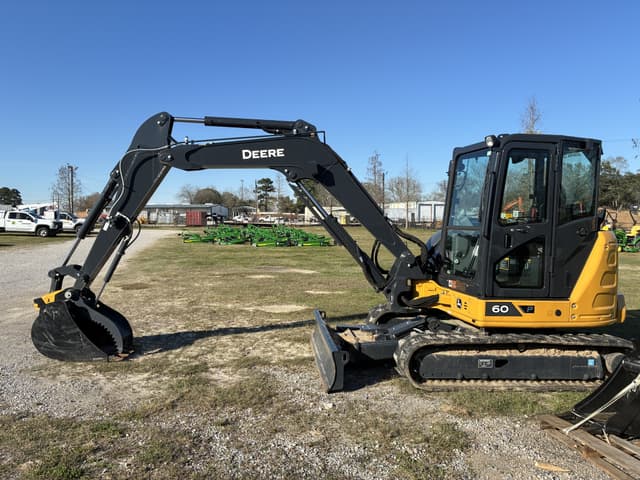 Image of John Deere 60P equipment image 1