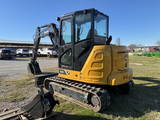 Image of John Deere 60P equipment image 2