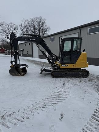 Image of John Deere 60P equipment image 3