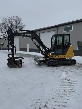 Image of John Deere 60P equipment image 2