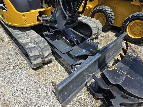 Image of John Deere 60P equipment image 1