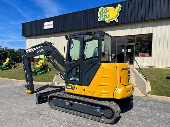 Image of John Deere 60P equipment image 4