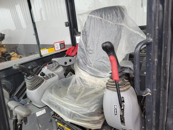 Image of John Deere 60P equipment image 4