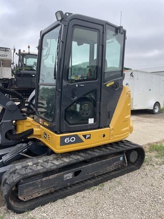 Image of John Deere 60P equipment image 1