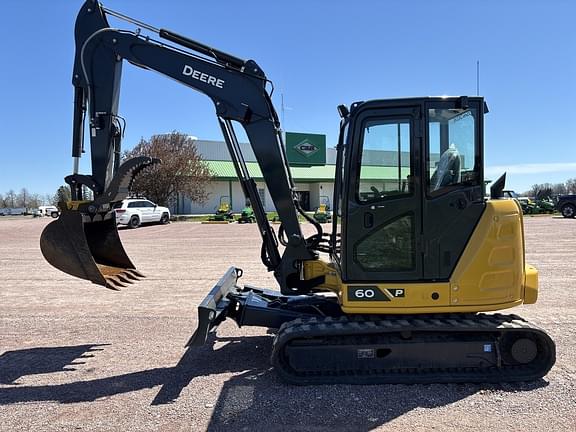 Image of John Deere 60P equipment image 1