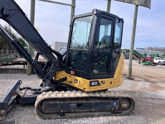 Image of John Deere 60P equipment image 2