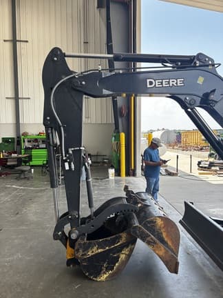 Image of John Deere 60P equipment image 4