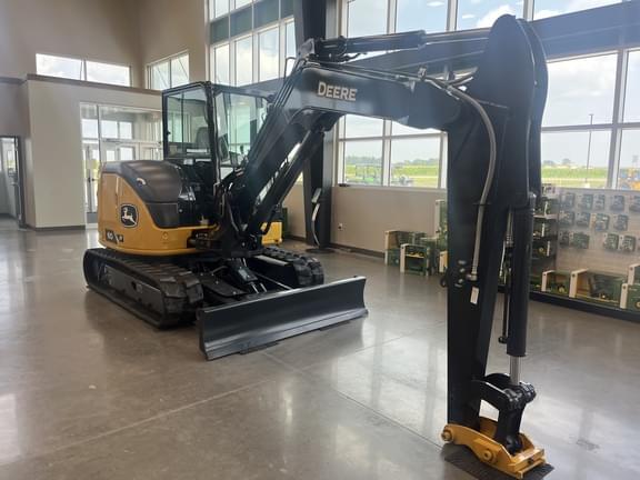 Image of John Deere 60P equipment image 1