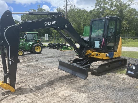 Image of John Deere 60P equipment image 3