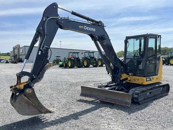 Image of John Deere 60P equipment image 1
