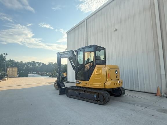 Image of John Deere 60P equipment image 2