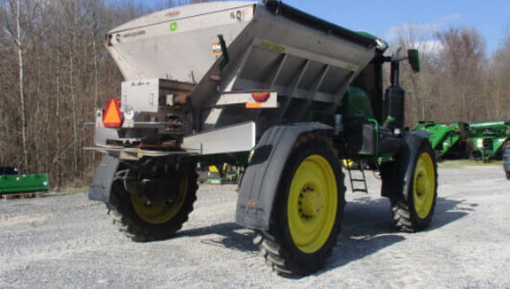 Image of John Deere 600R equipment image 4