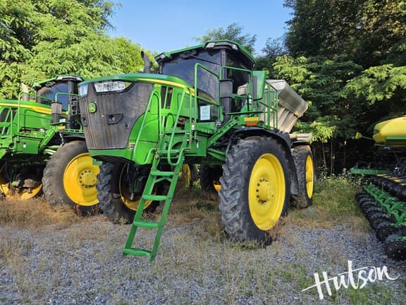 Image of John Deere 600R equipment image 1