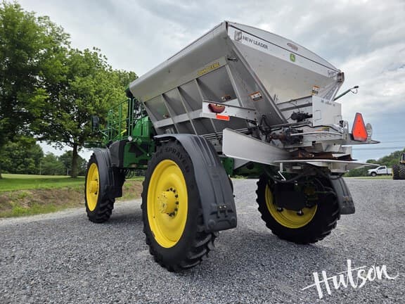 Image of John Deere 600R equipment image 3
