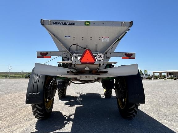 Image of John Deere 600R equipment image 3