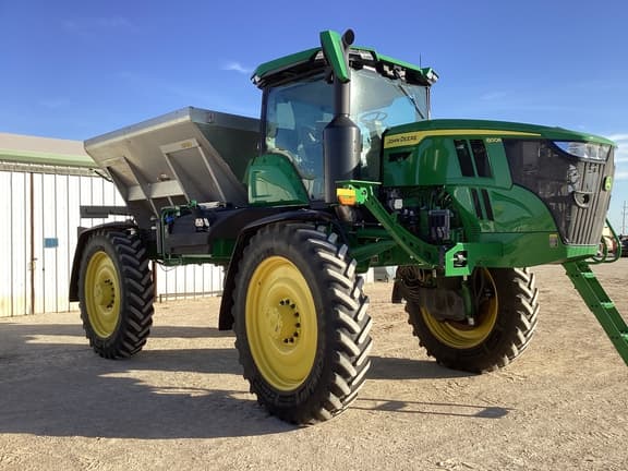 Image of John Deere 600R equipment image 4