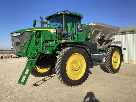 Image of John Deere 600R equipment image 2