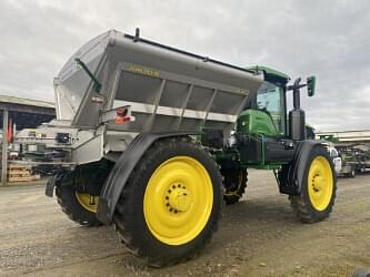 Image of John Deere 600R equipment image 2