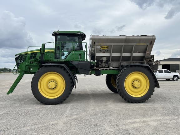 Image of John Deere 600R equipment image 1