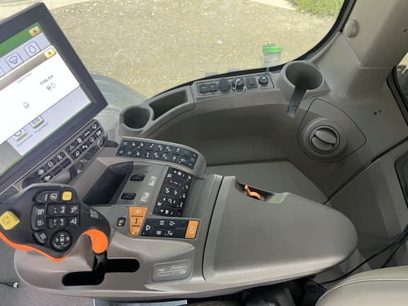 Image of John Deere 600R equipment image 3
