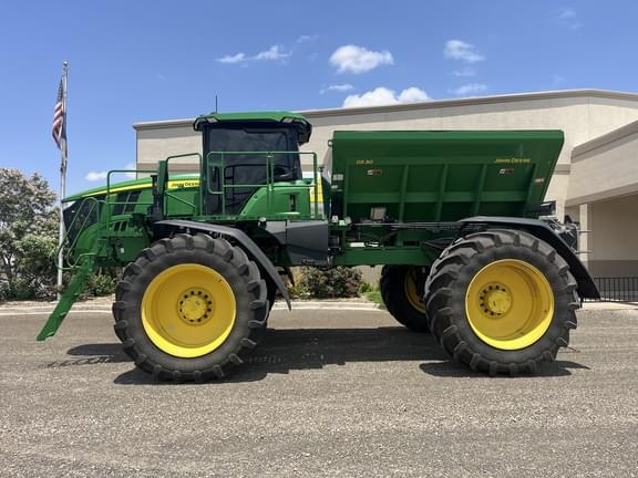 Image of John Deere 600R Primary image