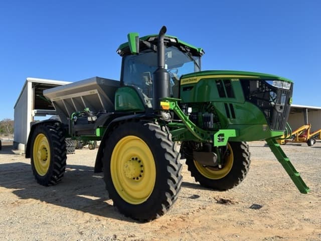 Image of John Deere 600R equipment image 1